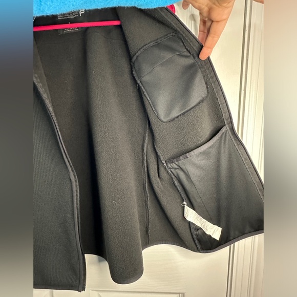 Fabletics Pace Knit Vest - Picture 10 of 16